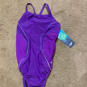 NEVER WORN women’s one piece speedo swimsuit